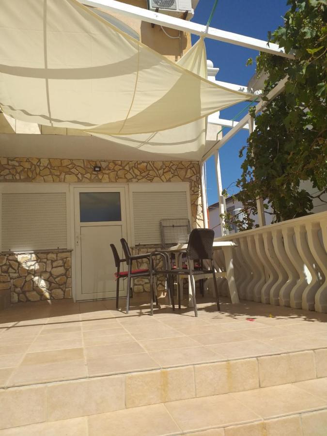 Apartmani Marijanovic Vir Exterior photo